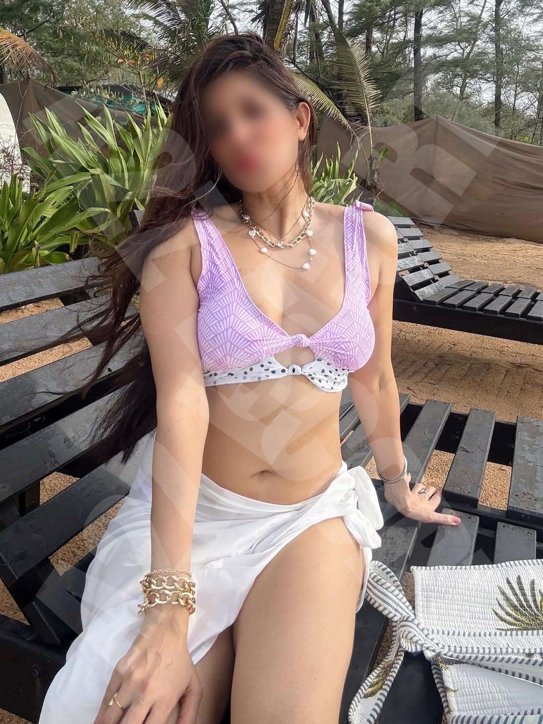 call girls in Lucknow with stunning companions, playful brunette Call Girl in Lucknow enjoying the outdoors
